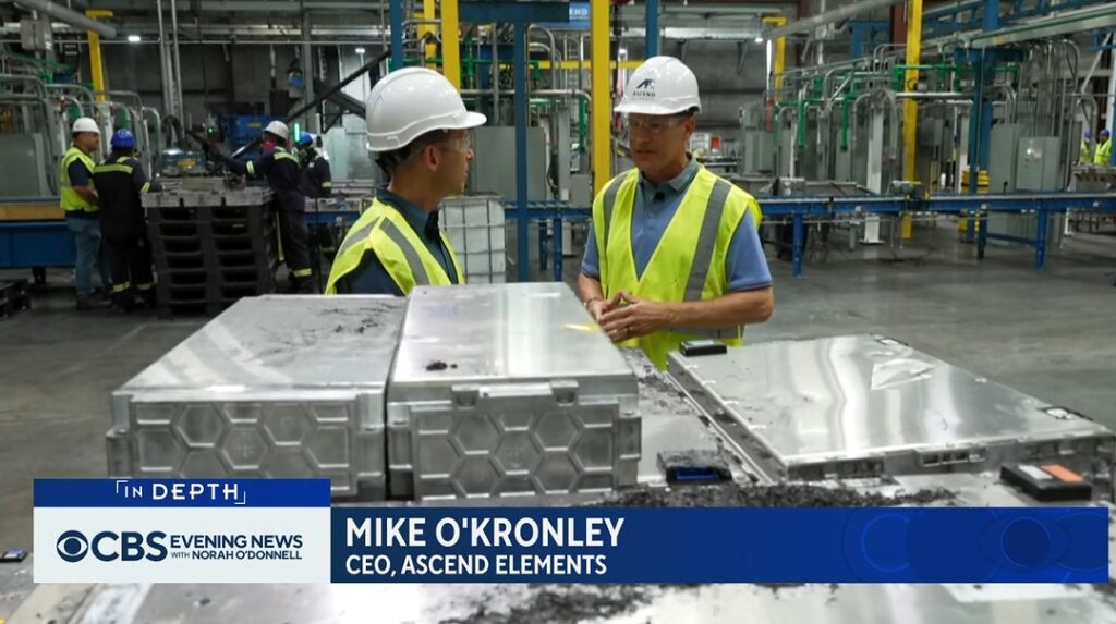 Ascend Elements' CEO Mike O'Kronley talks to CBS News' Ben Tracy in a battery recycling plant.